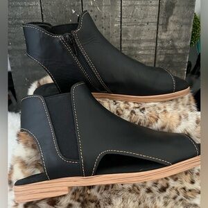 KELSI DAGGER Black Ankle Zip Sandals C385YY/1119 Brooklyn Cutout Hart Leather